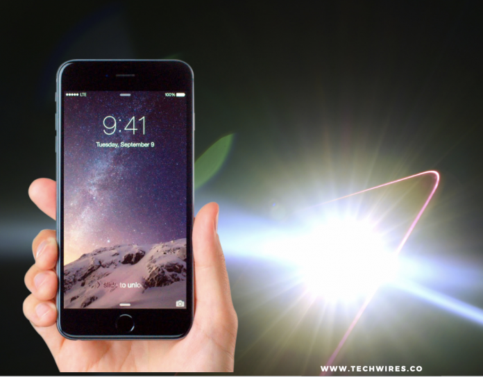 iPhone Flashlight Not Working? Here's How to Fix It